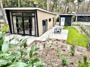 Beautiful air-conditioned chalet near Veluwe, Hoenderloo